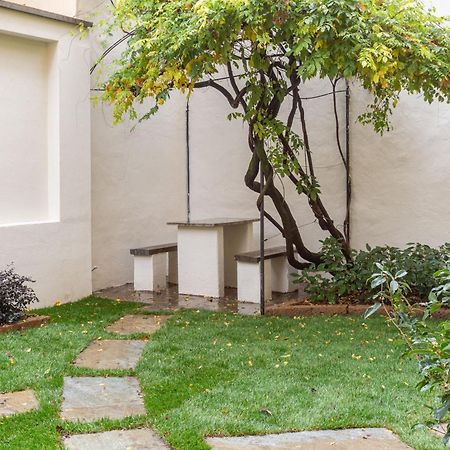 Sant Ambroeus Garden Apartment Milão Exterior foto