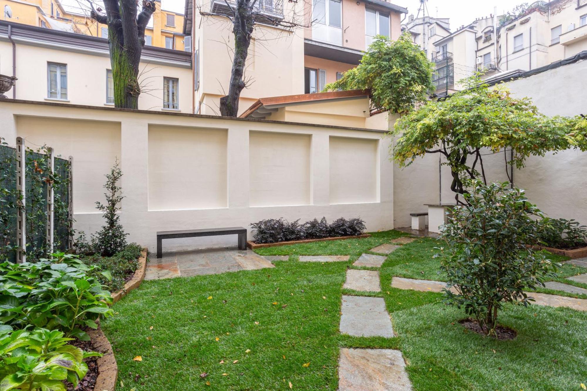 Sant Ambroeus Garden Apartment Milão Exterior foto